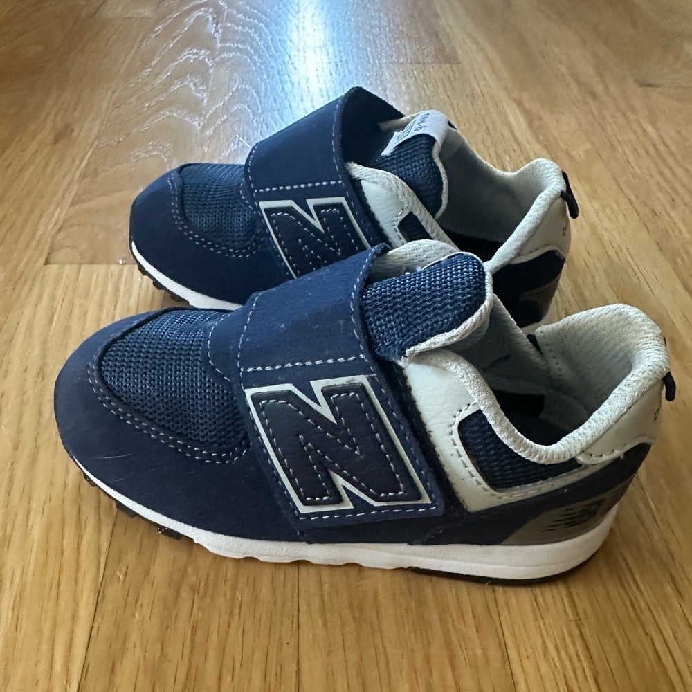 New Balance New-b 574 Toddler Boy Sneakers, size 8.5 W (wide)